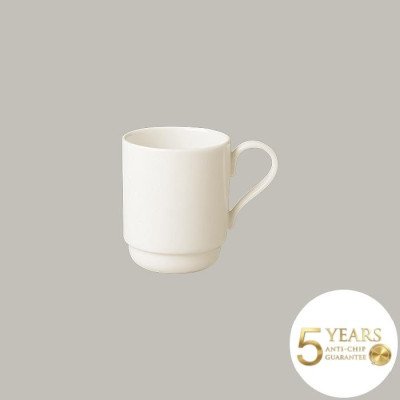 Becher stapelbar aus...