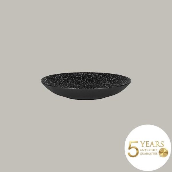 Teller coup tief aus Porzellan in leuchtendem Rot und Schwarz – 12-teiliges Set von RAK Porcelain