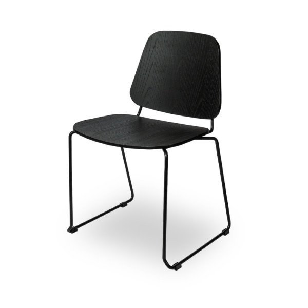 Konferenzstühle NEVADA schwarz – langlebig & stapelbar. ergonomisch und modern