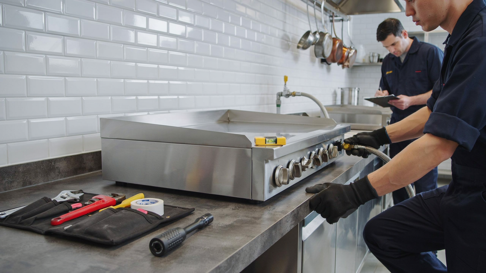 Installing a Fry Top: Who to Turn To for the Best Results